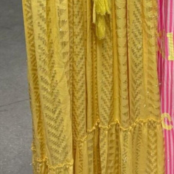 Gold Metallica Shimmer Lines with Yellow Lines - Picture 3 of 5